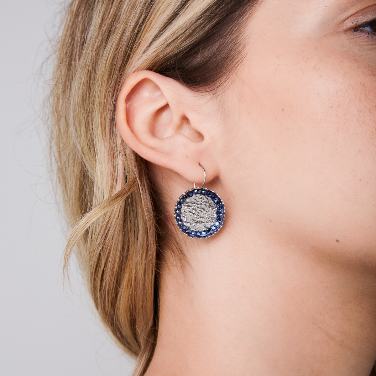 Alternative view of 5509F Colorful helios earrings Red