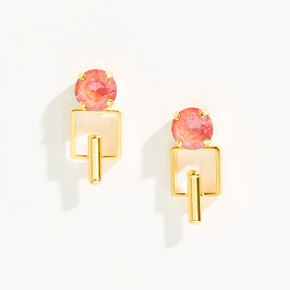 Alternative view of 5531F Colorful frame tiny earrings Brown