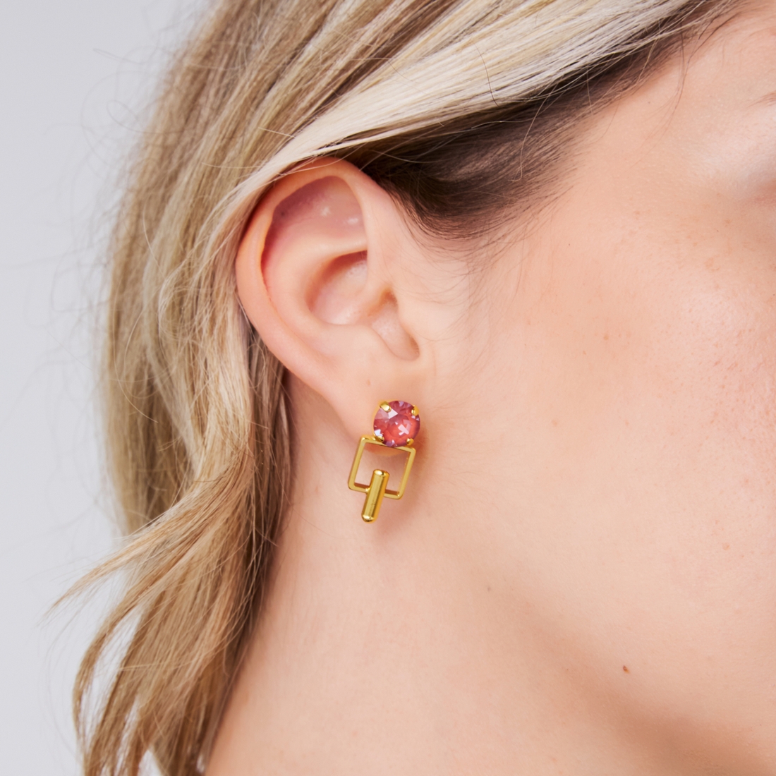 Alternative view of 5531F Colorful frame tiny earrings Blue