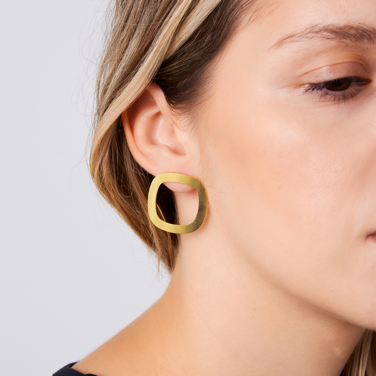 Alternative view of 5539G Geometry and geodes small earrings Χρυσό