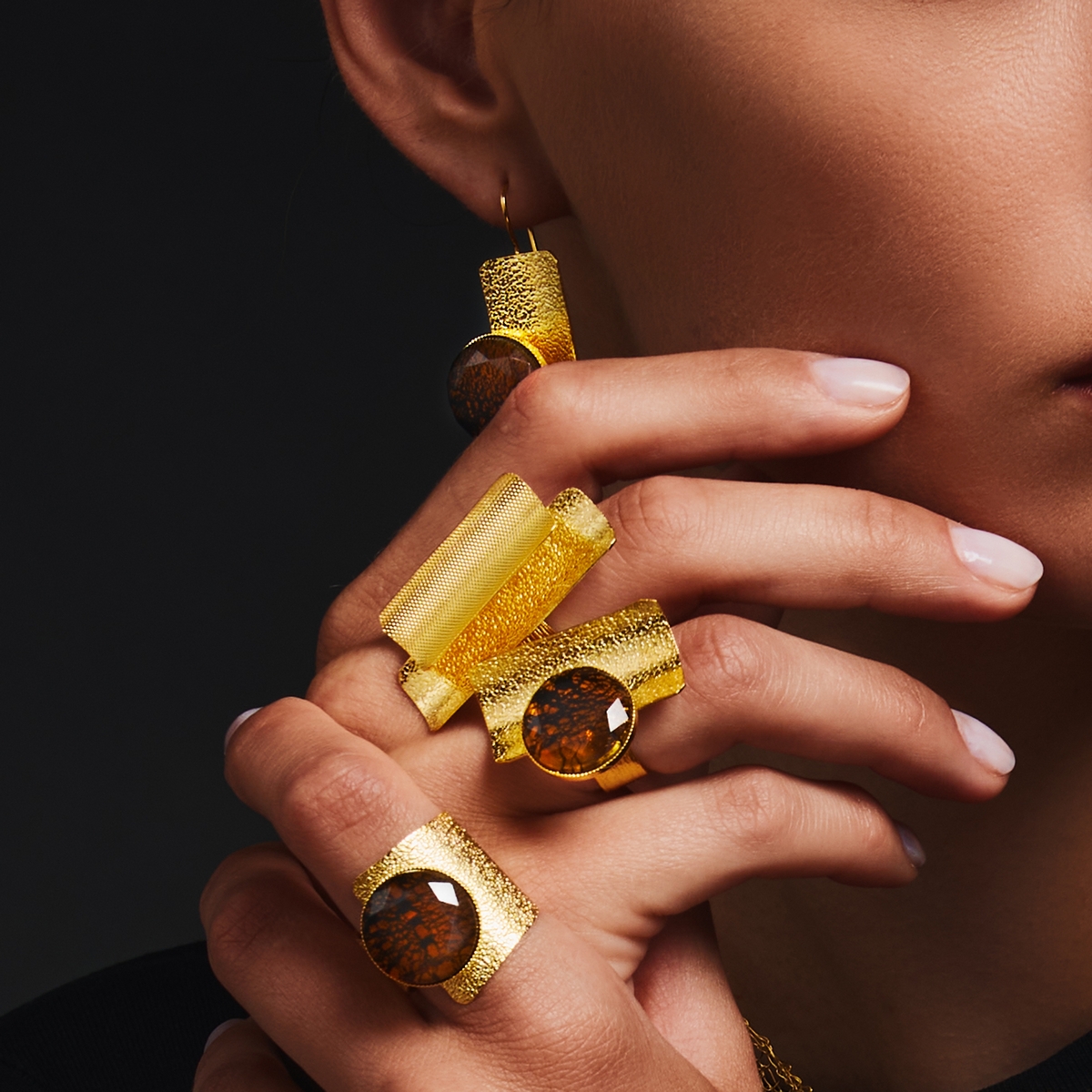 Alternative view of 5573D Real handmade crystal big ring Χρυσό