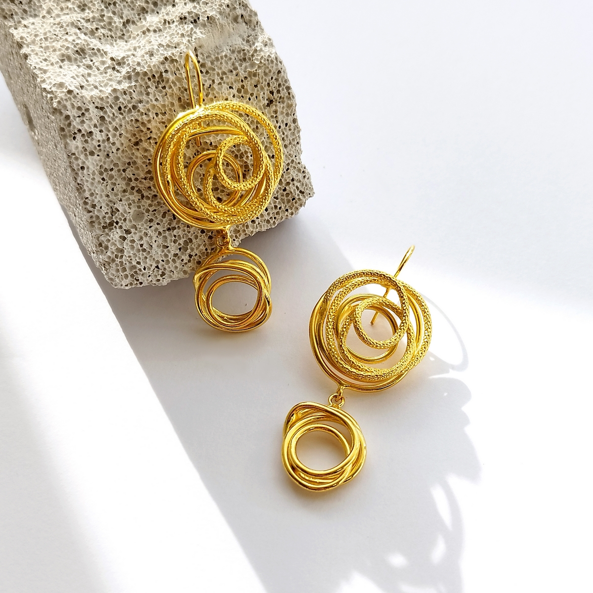 Alternative view of 5606F Eternal loop long earrings Χρυσό