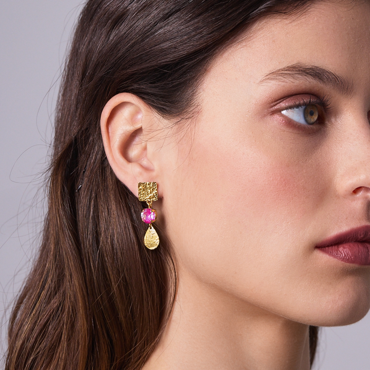 Alternative view of 5689F Metal and crystal shine earrings Σιέλ