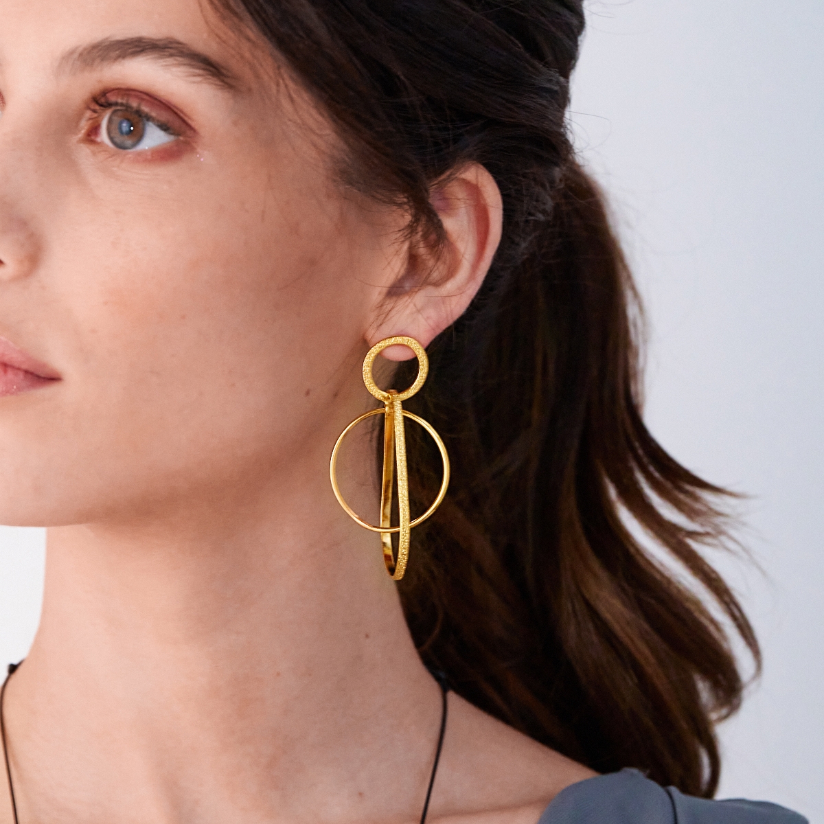 Alternative view of 5662F Metal dance special earrings Ασημί