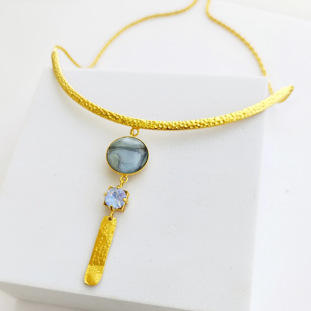 Alternative view of 5680A Saturn's satellite stone necklace Gold