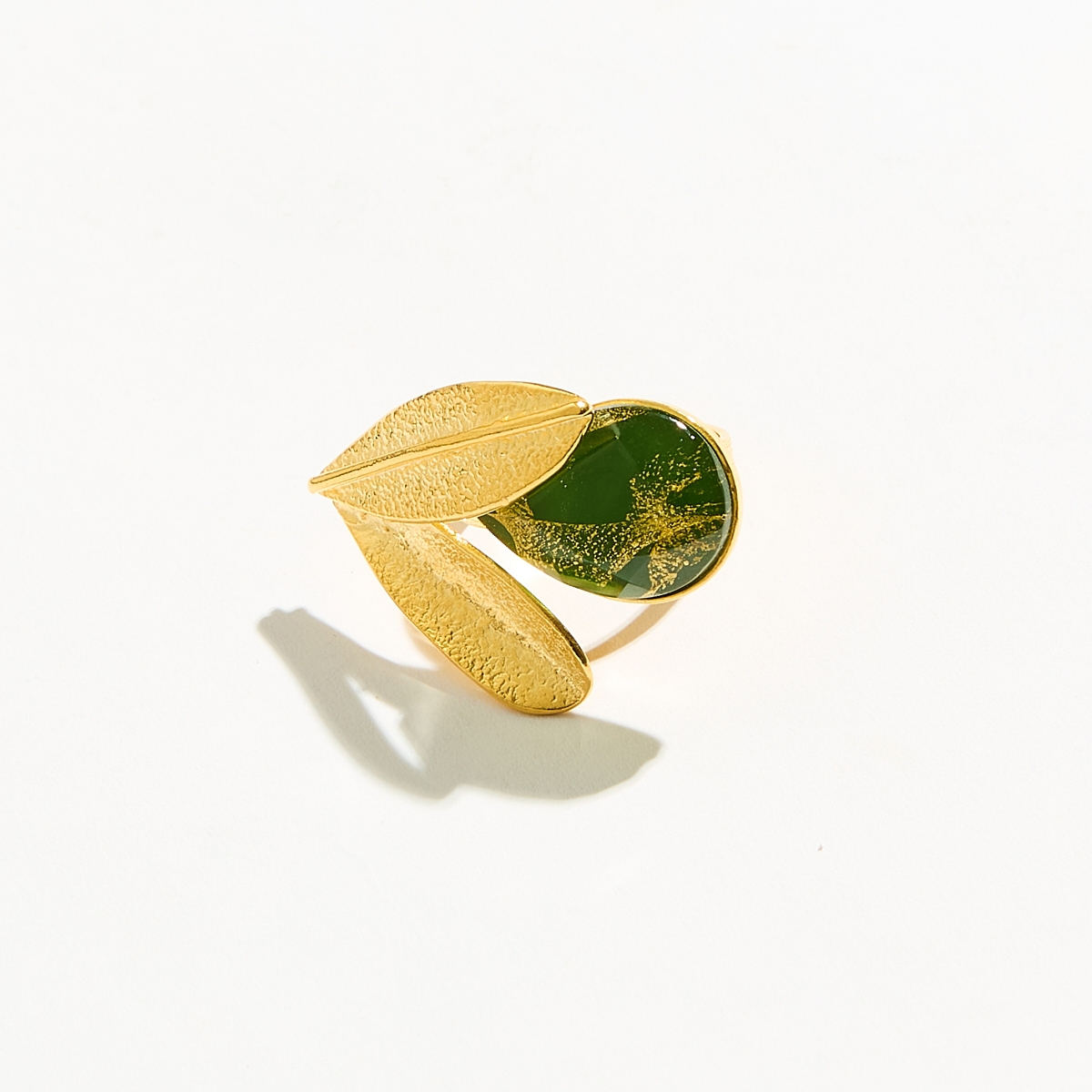 Alternative view of 5646D Olive tree crystal ring Green