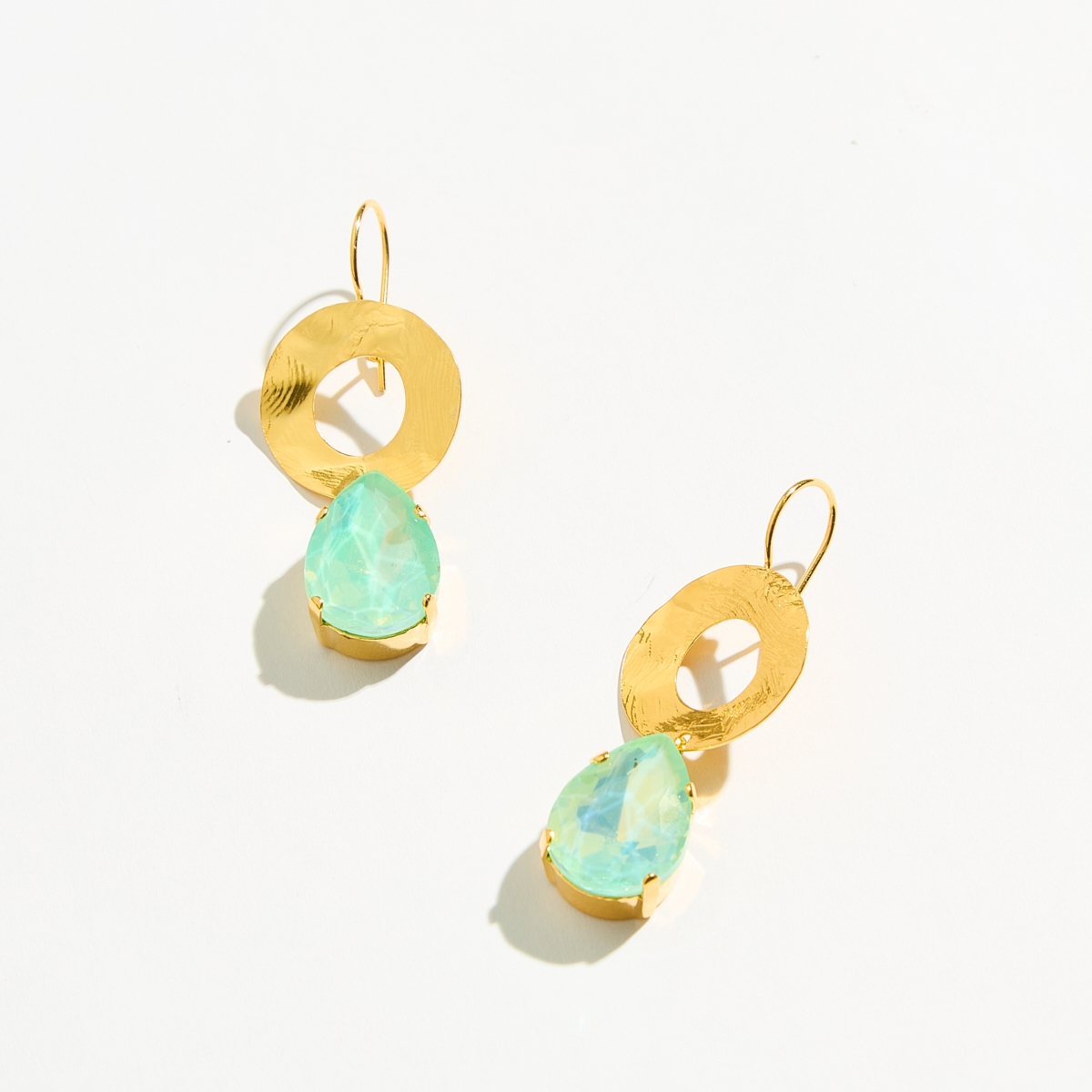 Alternative view of 5686F Aurora crystal drop earrings Πράσινο