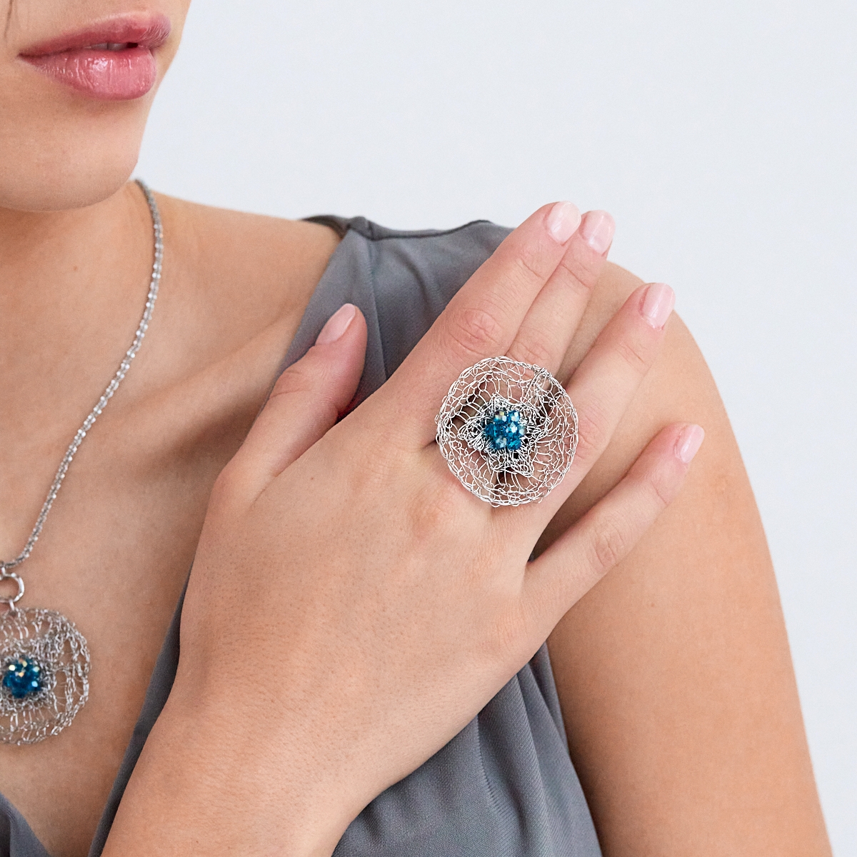 5669D Mesh with color χειροποίητο δαχτυλιδι Catherine bijoux Σιέλ