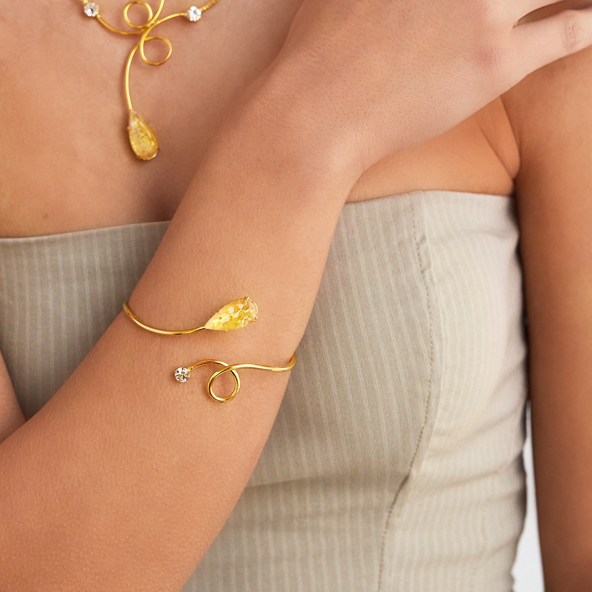 Alternative view of 5698E Amber flow bangle Τυρκουάζ