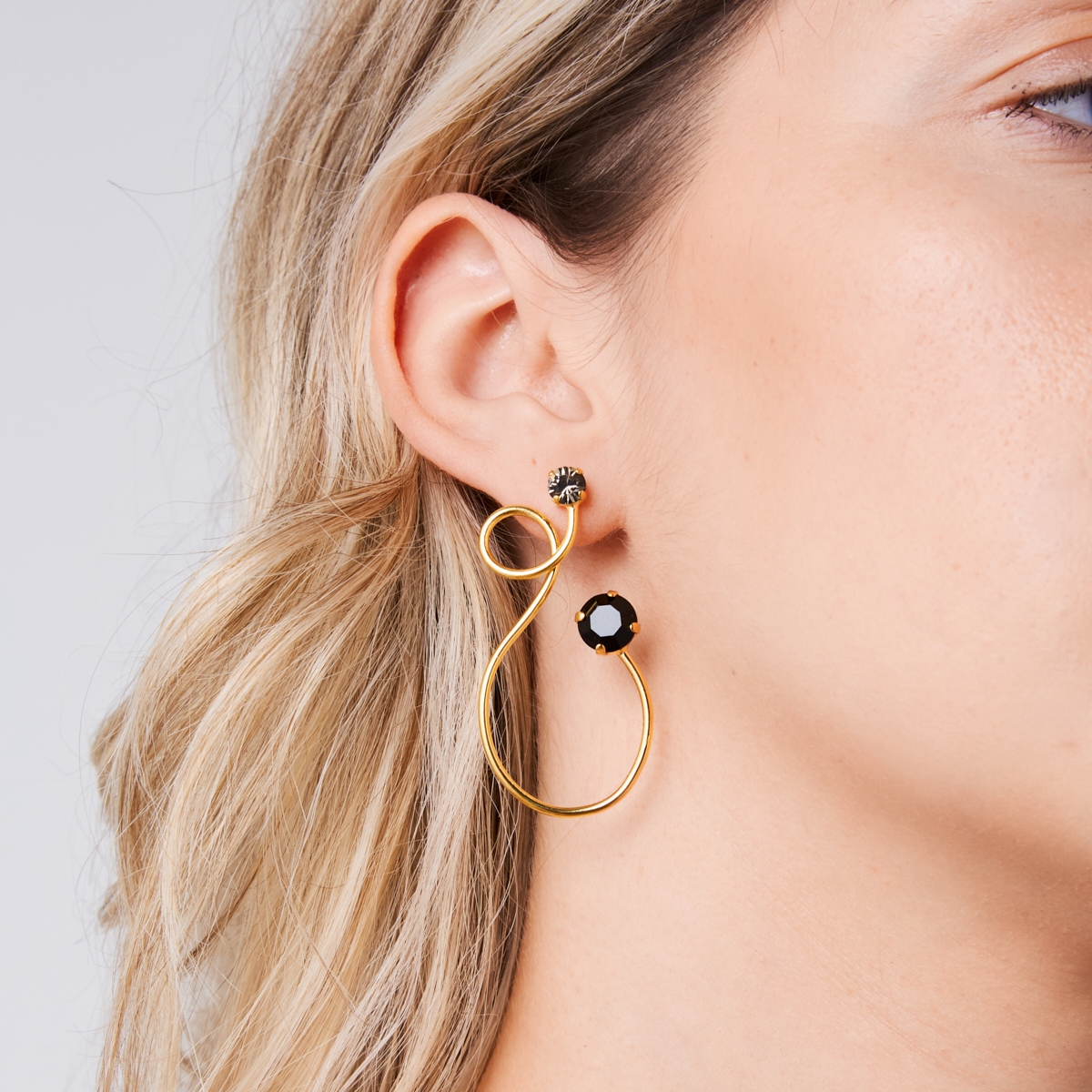 Alternative view of 5558F Luna twist earrings Catherine bijoux Light