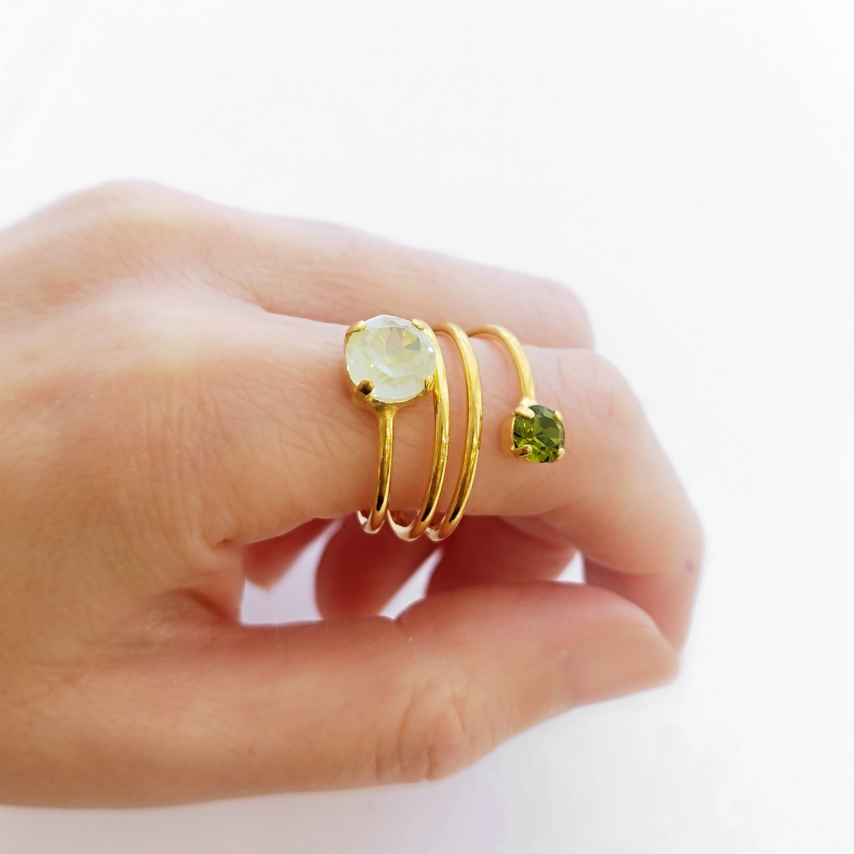 Alternative view of 5561D Luna twist ring Catherine bijoux Light