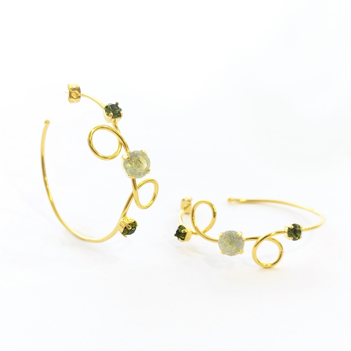 5561F Luna twist hoops earrings Catherine bijoux Light