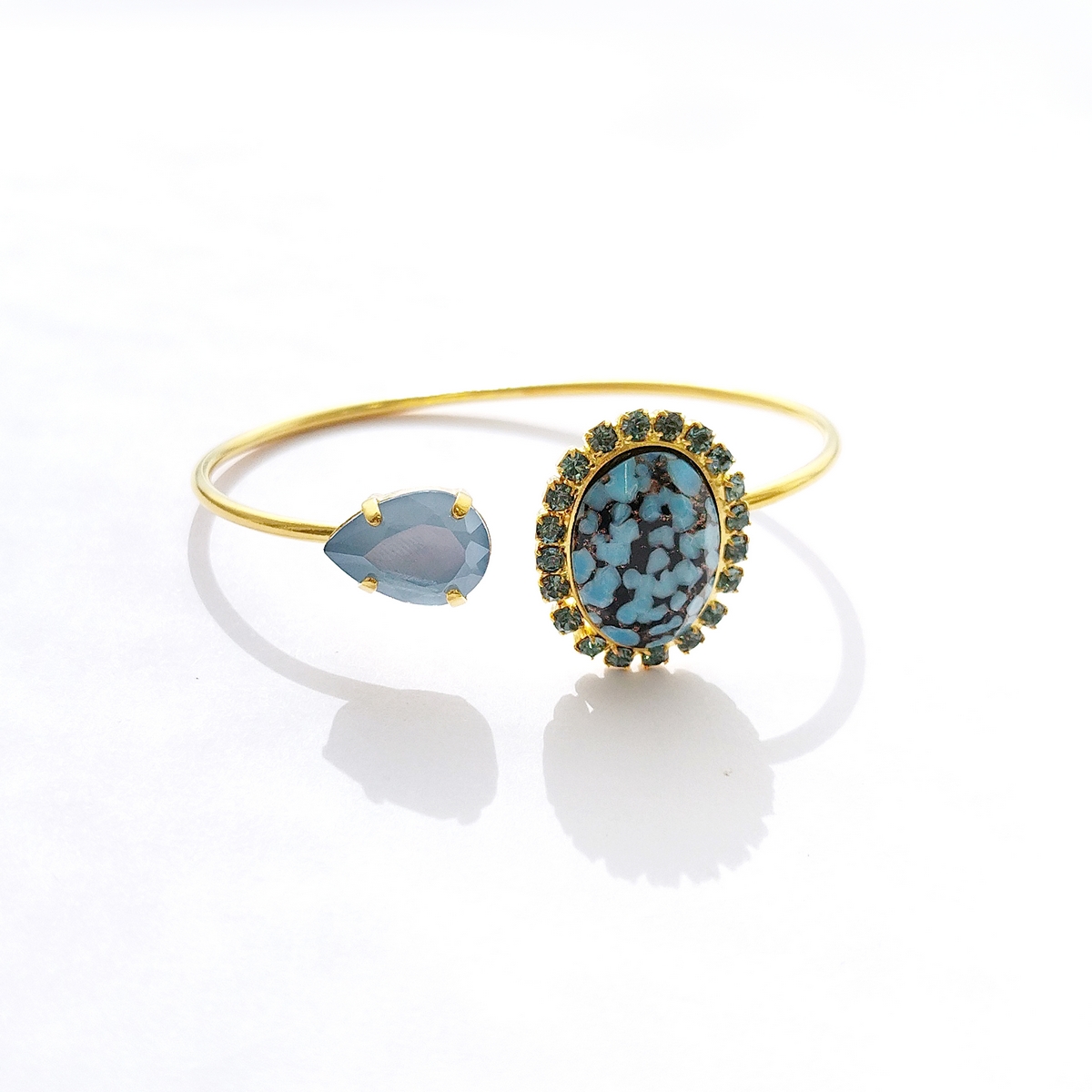 Alternative view of 5697E Oval stone crystal bangle Τυρκουάζ