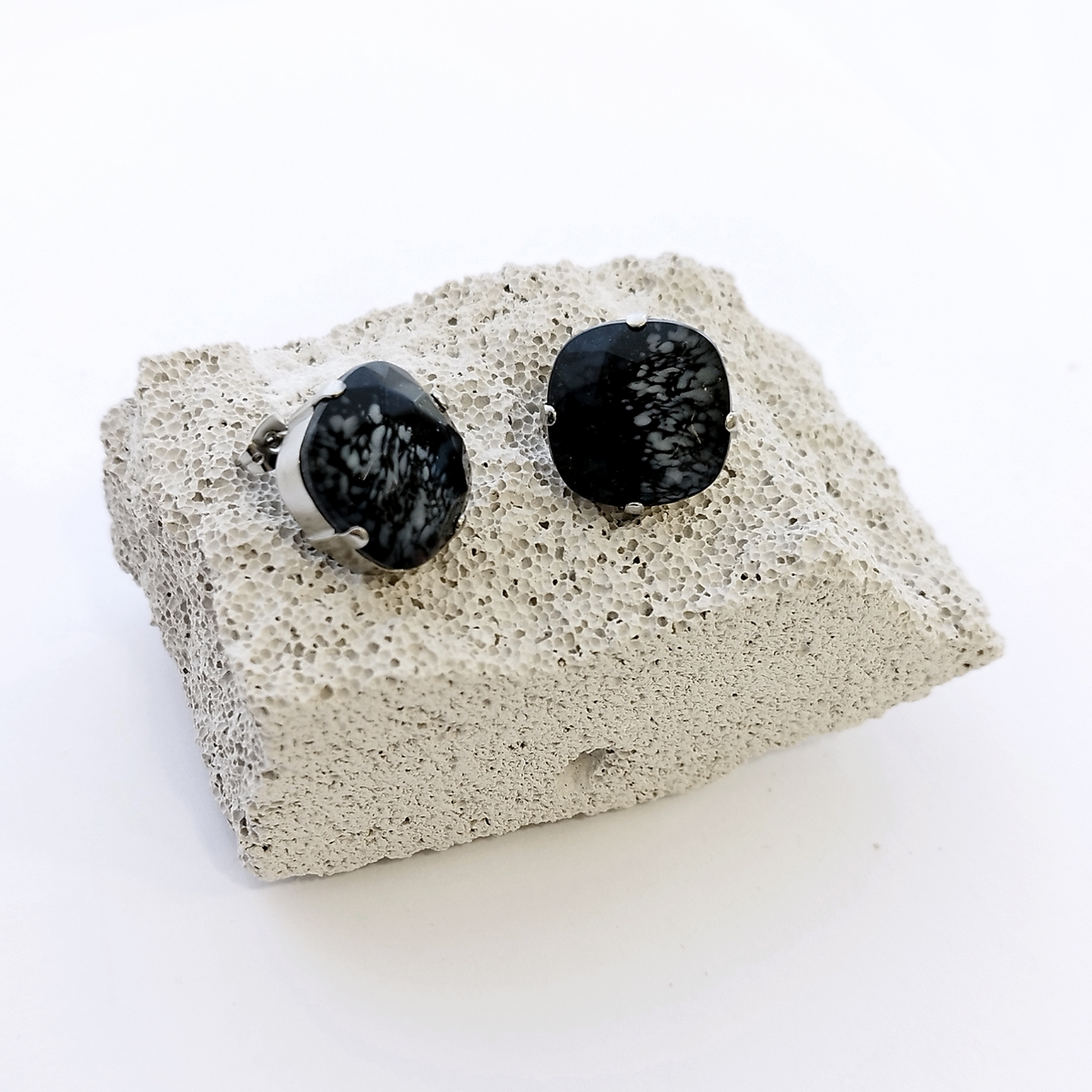 Alternative view of 5717F Colorful handmade crystal small earrings Γκρι