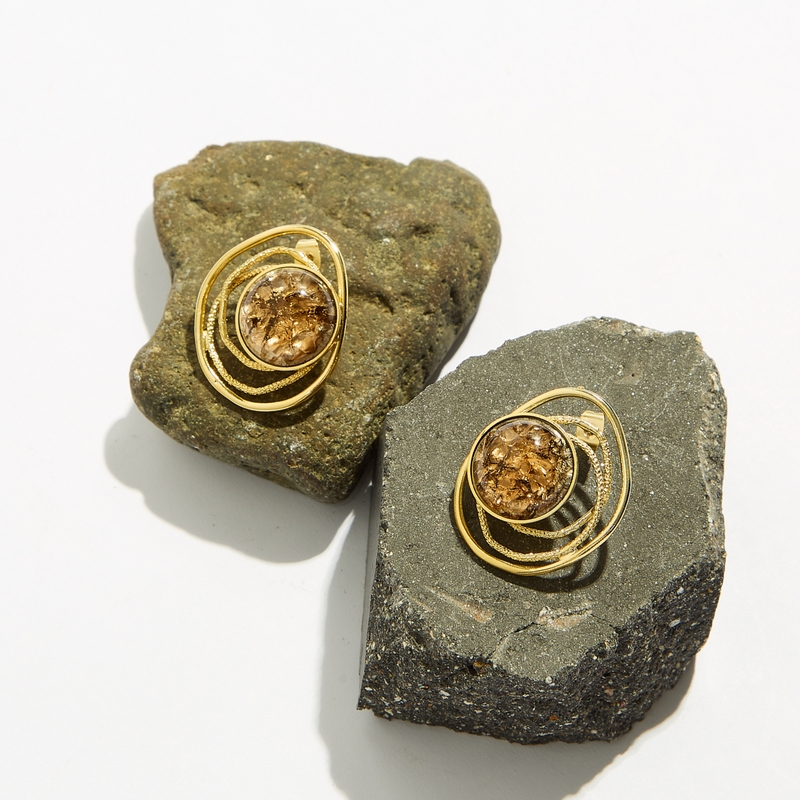 5844F Spiral radiance χειροποίητα σκουλαρίκια Catherine bijoux Καφέ